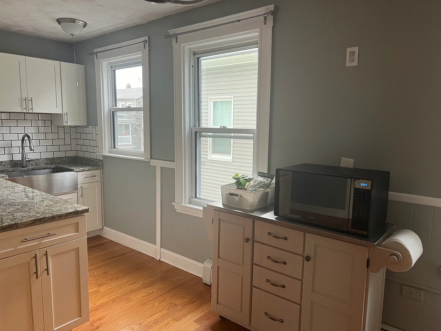 3 bed, 1000 sqft, $2,800 — Photo 4
