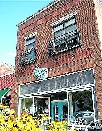 1st image of 413 Phoenix St