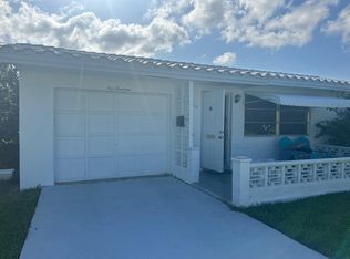 514 SW 18th St, Boynton Beach, FL 33426