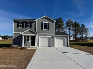 674 Walters Run Dr, Raeford, NC 28376