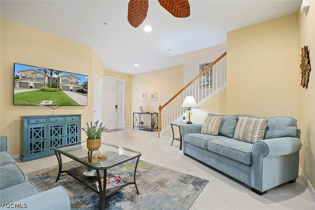 3 bed, 2.5 bath, 1867 sqft, $5,000 — Photo 3