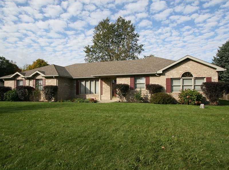 1st image of 1455 Woodscliff Dr