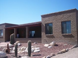 2950 N Buck Ln, Tucson, AZ 85745