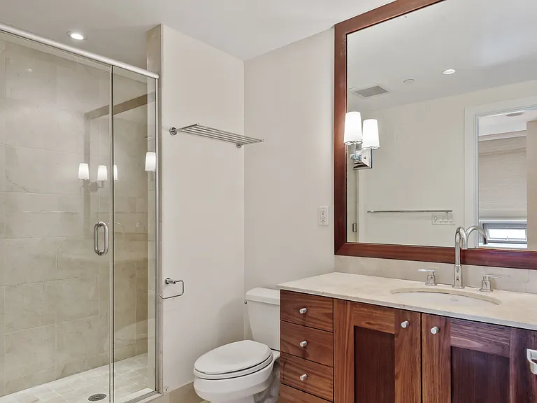 650 Bellevue Way NE #4006 — Photo 9