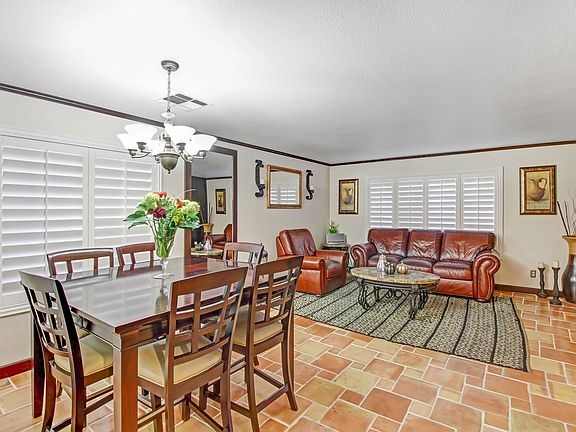 5th image of 3088 Glancy Dr
