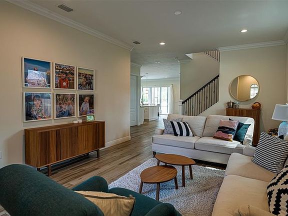 5th image of 3109 W Pearl Ave