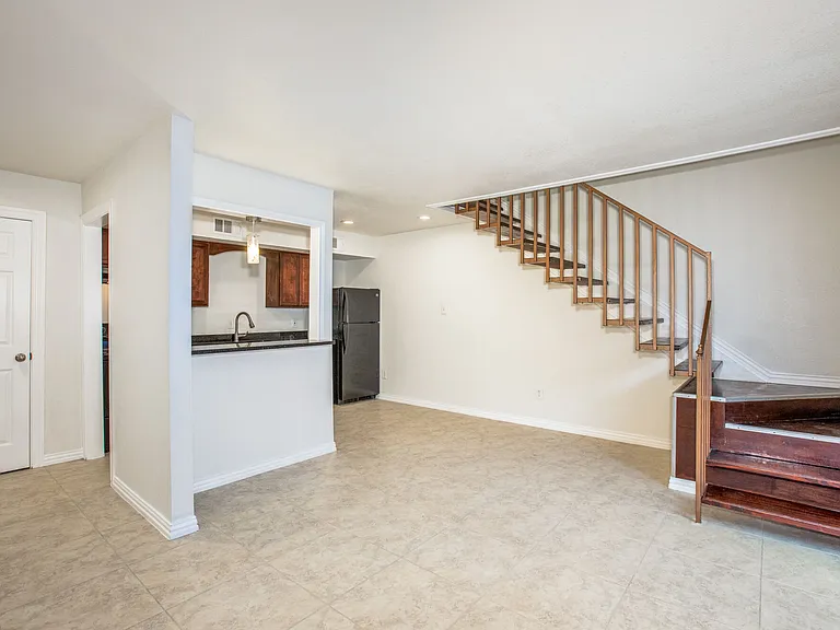 Tucasa Townhomes — Photo 7