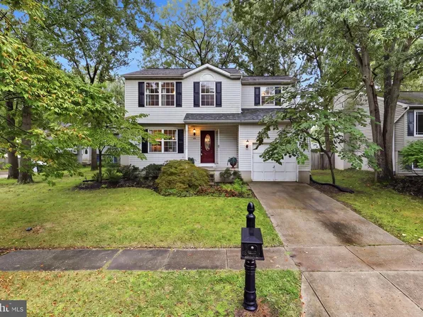 8150 Santa Fe Dr, Severn, MD 21144