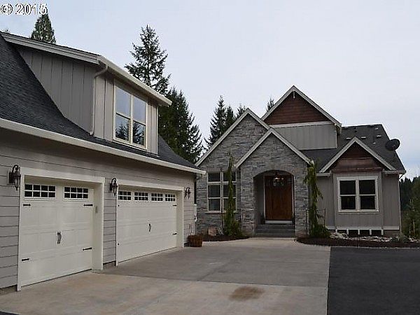 1st image of 20220 NE Karlsen Dr