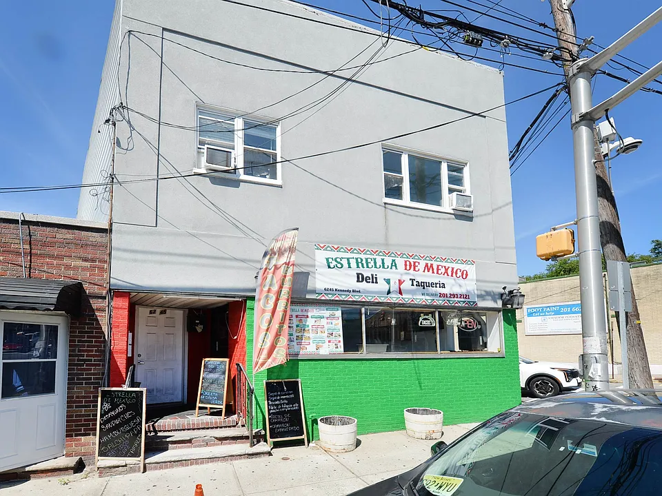 6245 Kennedy Blvd #2F