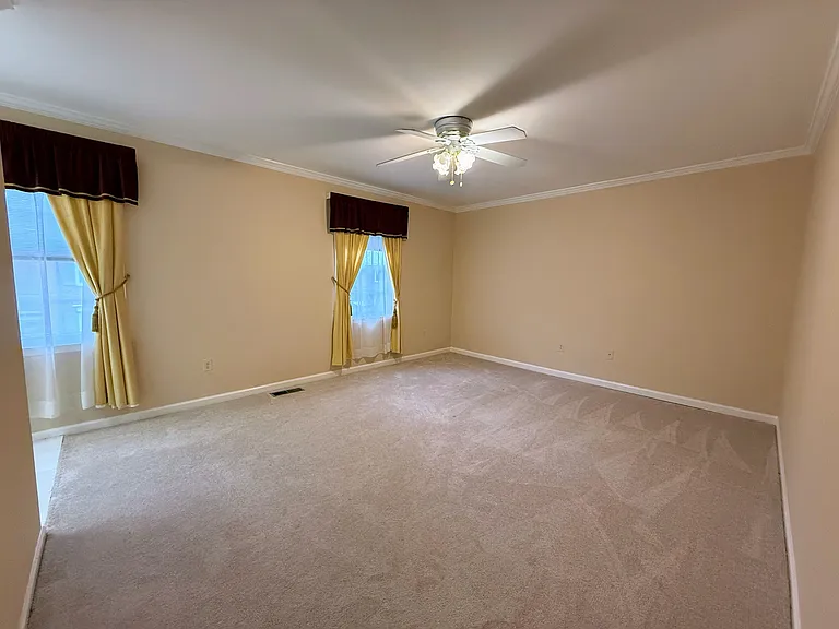 6921 Lafayette Park Dr — Photo 2