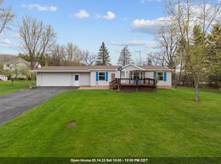 W2240 Prospect St, Poy Sippi, WI 54967