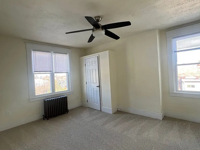 410 Parkwood Rd — Photo 29
