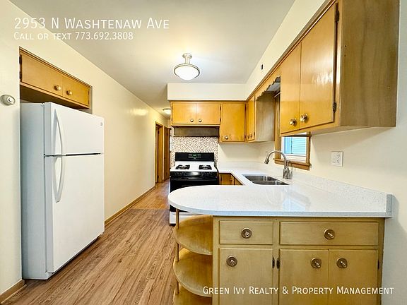 4th image of 2953 N Washtenaw Ave