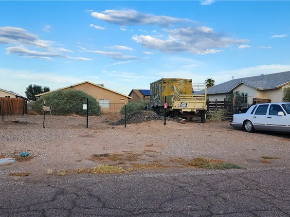 9920 S Needles Dr, Mohave Valley, AZ 86440