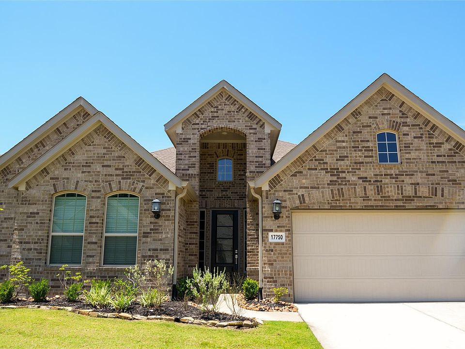 17750 Misty Brook Ln, Conroe, TX 77302 | Zillow