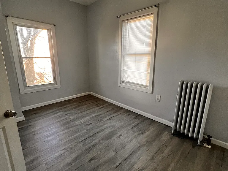 10 Prescott Ave — Photo 9