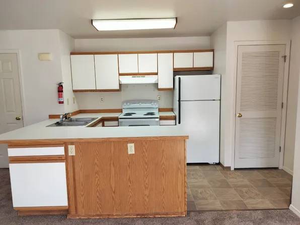 875 N 3rd East St #11D, Mountain Home, ID 83647