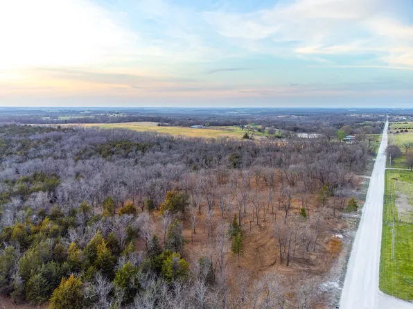 Spring Valley Rd #62, Paola, KS 66071