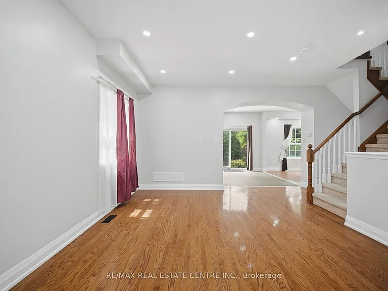 3857 Brinwood Gate #UPPER LEVEL — Photo 10