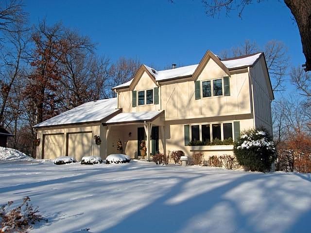 2nd image of 9400 Creekwood Dr