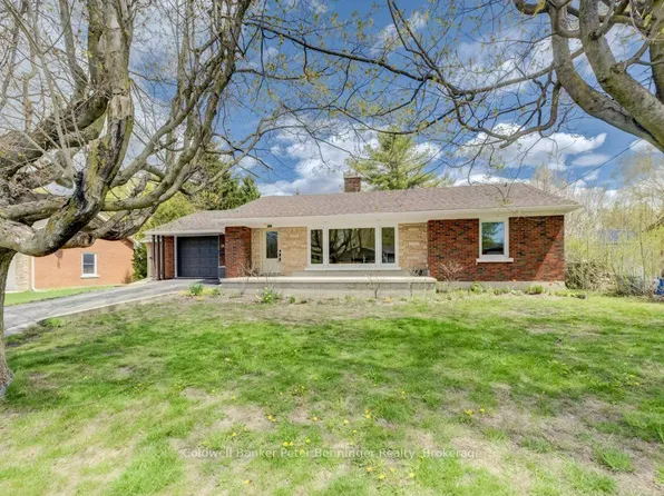 24 Mullen Dr, Brockton, ON N0G 2V0