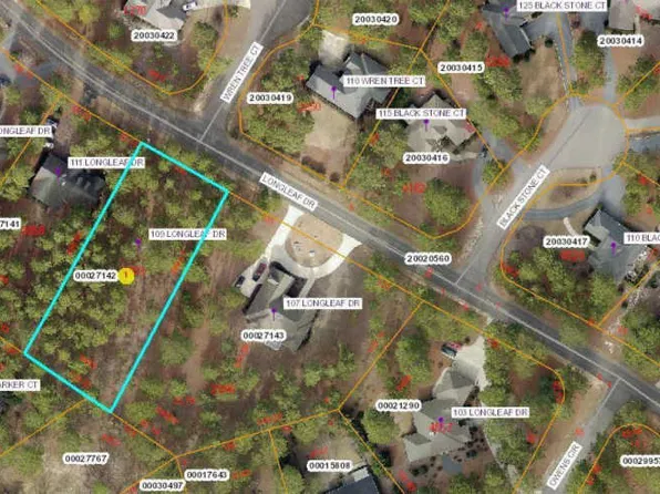 109 Longleaf Dr, West End, NC 27376