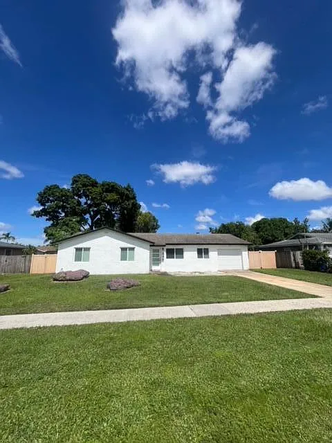 3 bed, 2.0 bath, $3,500 — Photo 3