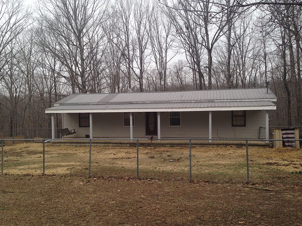 Front view of the home.