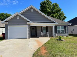 209 Collinstown Ave, Centerville, GA 31028