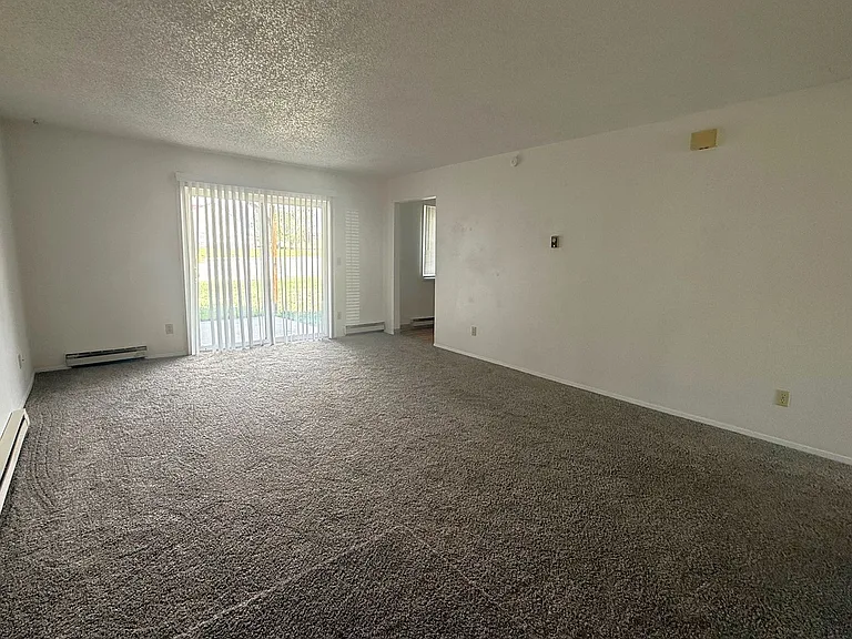 173 Columbine — Photo 3