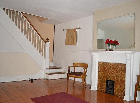 Beautiful woodwork in the Living Room