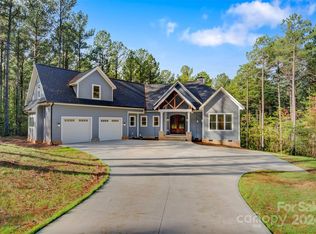 1063 Hidden Cove Ln, Connelly Springs, NC 28612