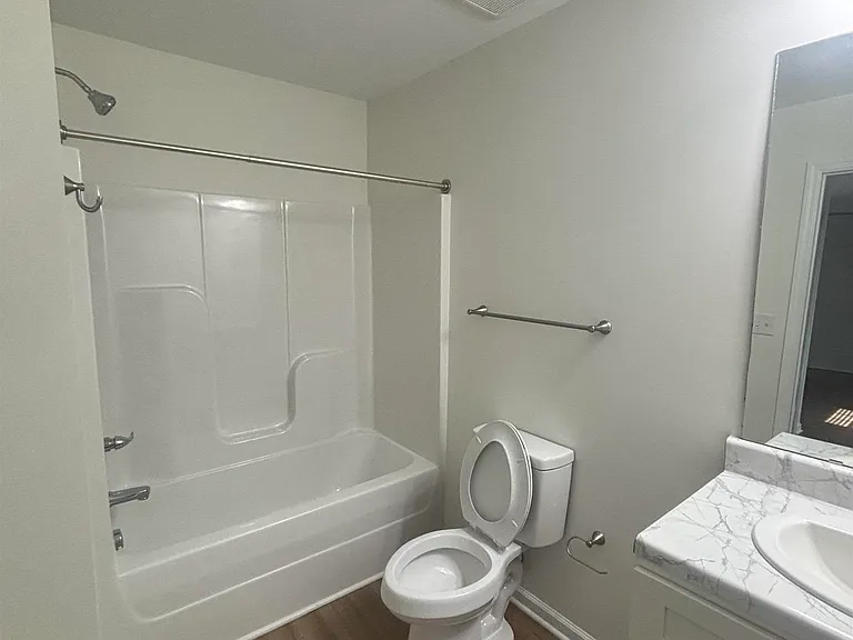 3943 Winchester Rd #B201 — Photo 6