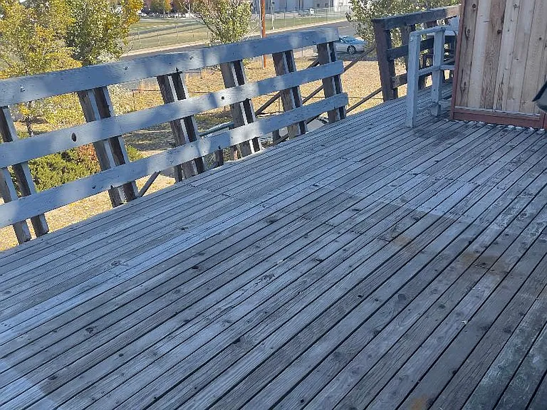 345 Anvil Dr — Photo 2