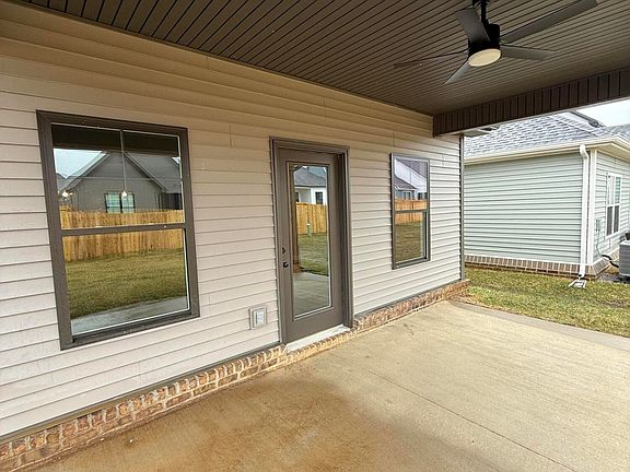 3rd image of 1068 Squirrel Nest Ln