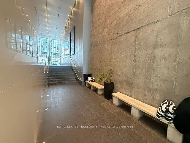Theatre Park — Photo 4