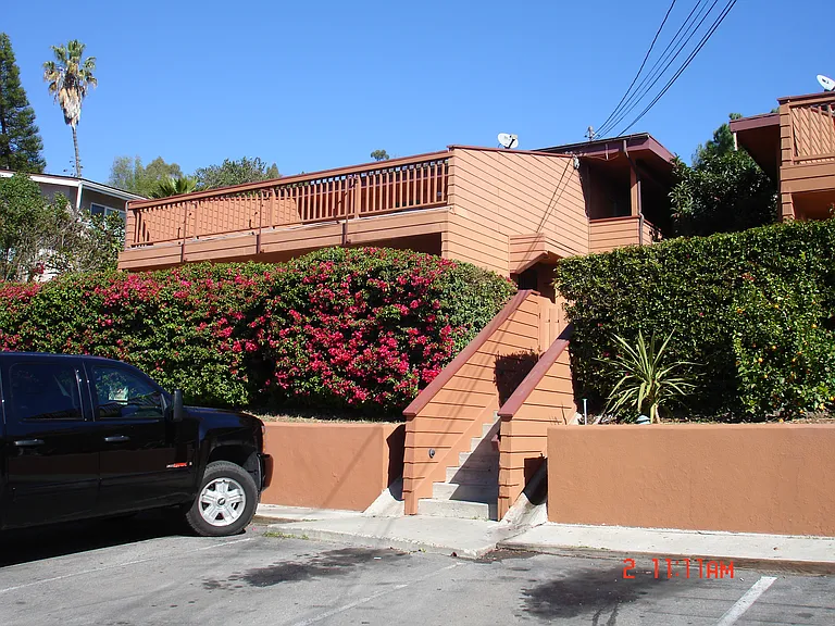 421 Alameda Padre Serra #B — Photo 2