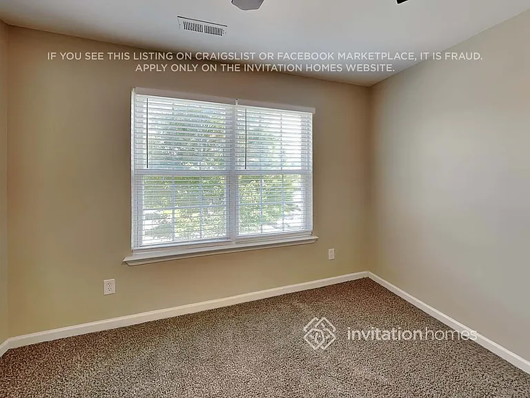 10441 Pickerel Ln — Photo 17