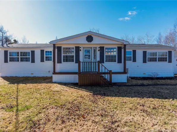30 Potts Rd, Wellington, NB E4S 4K7