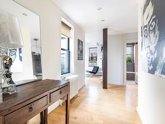 2nd image of 30 W 90th St Penthouse B