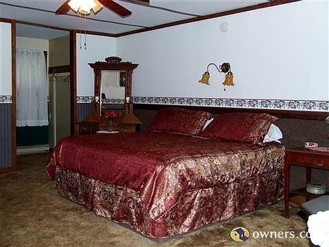 Room with King Bed