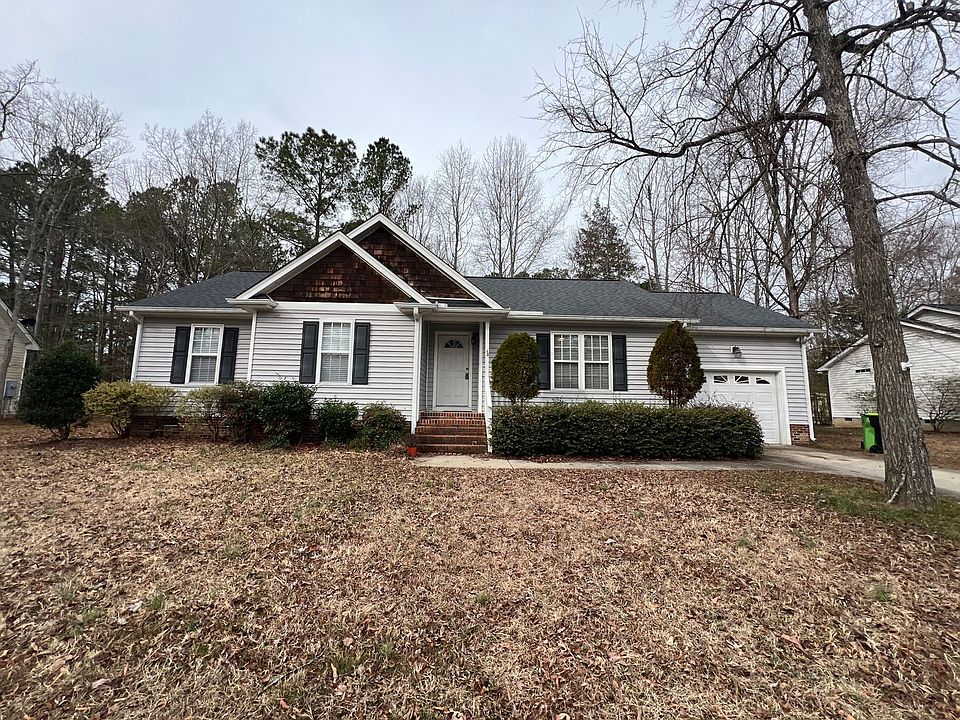 1st image of 703 Ascot Dr