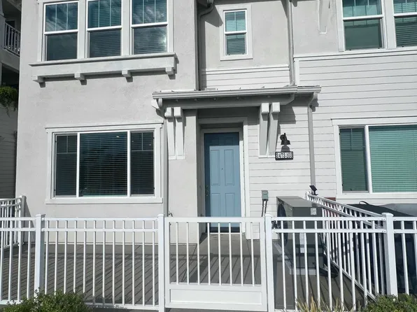 2472 Haley Point Dr #103, Ventura, CA 93003