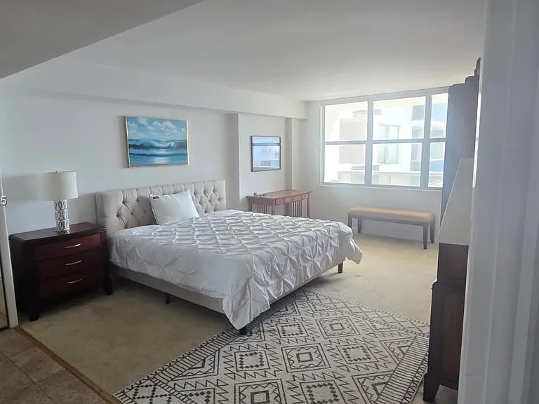 6039 Collins Ave #1110 — Photo 18
