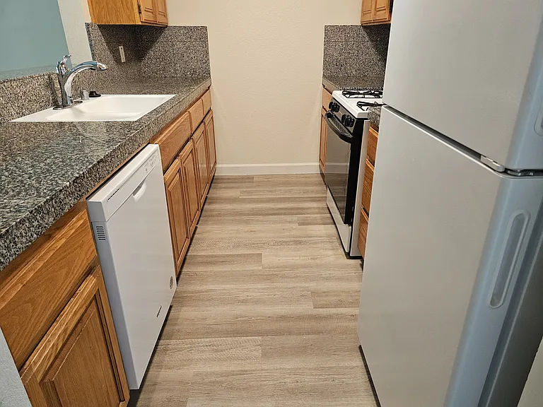 2220 Chanticleer Ave #3 — Photo 5