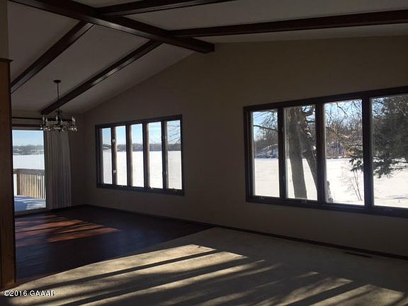 4th image of 209 Elmwood Dr