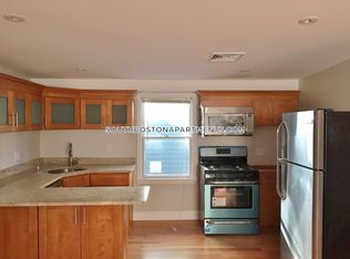 16 Carpenter Street #Third Floor, Boston, MA 02127