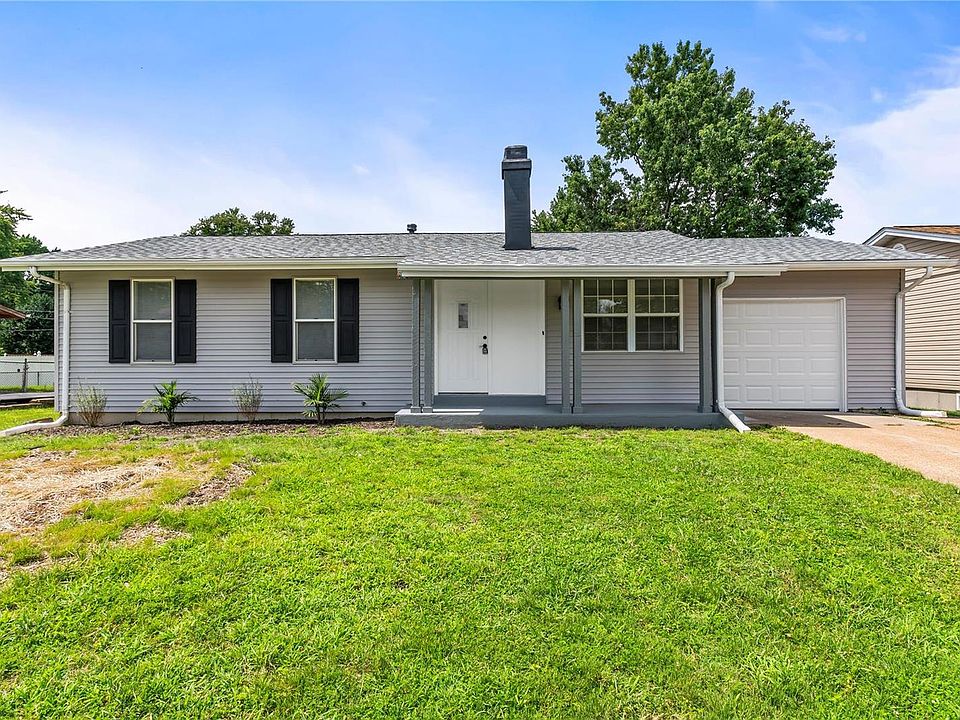 1st image of 1062 Fernbrook Dr
