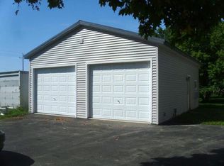 2905 E Newberry St, Appleton, WI 54915